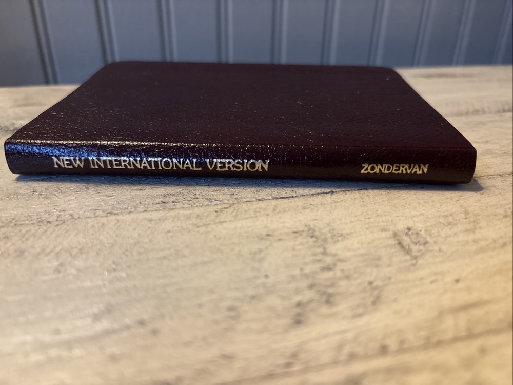 NIV Pocket Thin New Testament with Psalms & Proverbs 1984 Bonded Leather
