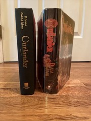 Diana Gabaldon – Outlander FLAT SIGNED BP 1st Edition 5th Printing Book 1 – 1991
