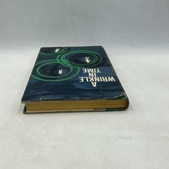 A WRINKLE IN TIME Madeleine L’Engle 1962 1st Ed HC DJ Vintage Blue BCE