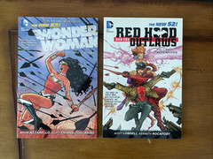 Lot of 9 DC Comics Graphic Novels TPB & HC/DJ Batman Wonder Woman Aquaman