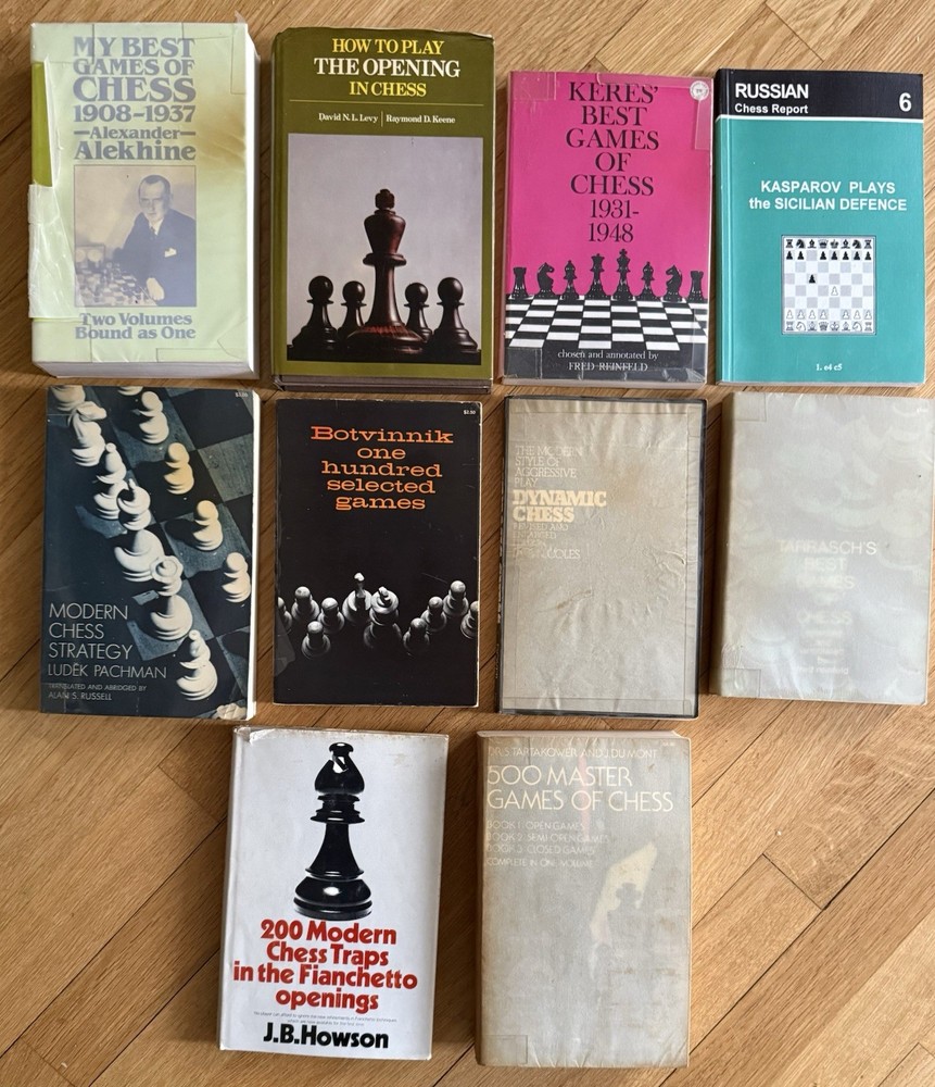 10 Chess Books: for Authors, Titles,, and Condition please see Description.