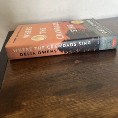 Beautiful SIGNED Copy Of „Where The Crawdads Sing” By Delia Owens
