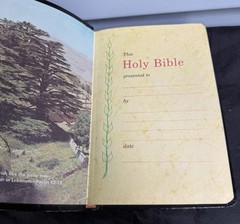 Holy Bible-King James Version 1972 Thomas Nelson Publication-Leather Bound-MINT!