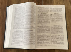 La Biblia – The Bible Hard Cover – Con Deuterocanonicos / With Deuter Acceptable