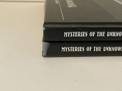 Mysteries of the Unknown : The UFO Phenomenon + Mysterious Creatures Time Books