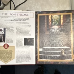 Thunder Bay Press Game of Thrones Jigsaw Puzzle Book 96-Piece + Bonus Map