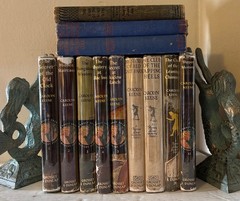 12 vintage Nancy Drew Mysteries (most with DJs) #1-6, 16, 26 + 1930s-1950s edit