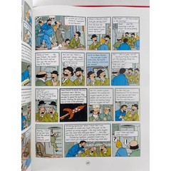 Hergé Tintin on the Moon Hardcover 2-in-1 Edition Destination Explorers 2019