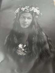 TAHITIAN BEAUTIES 1904-1921 : LUCIEN GAUTHIER, PHOTOGRAPHER – Serge Kapou 1st Ed