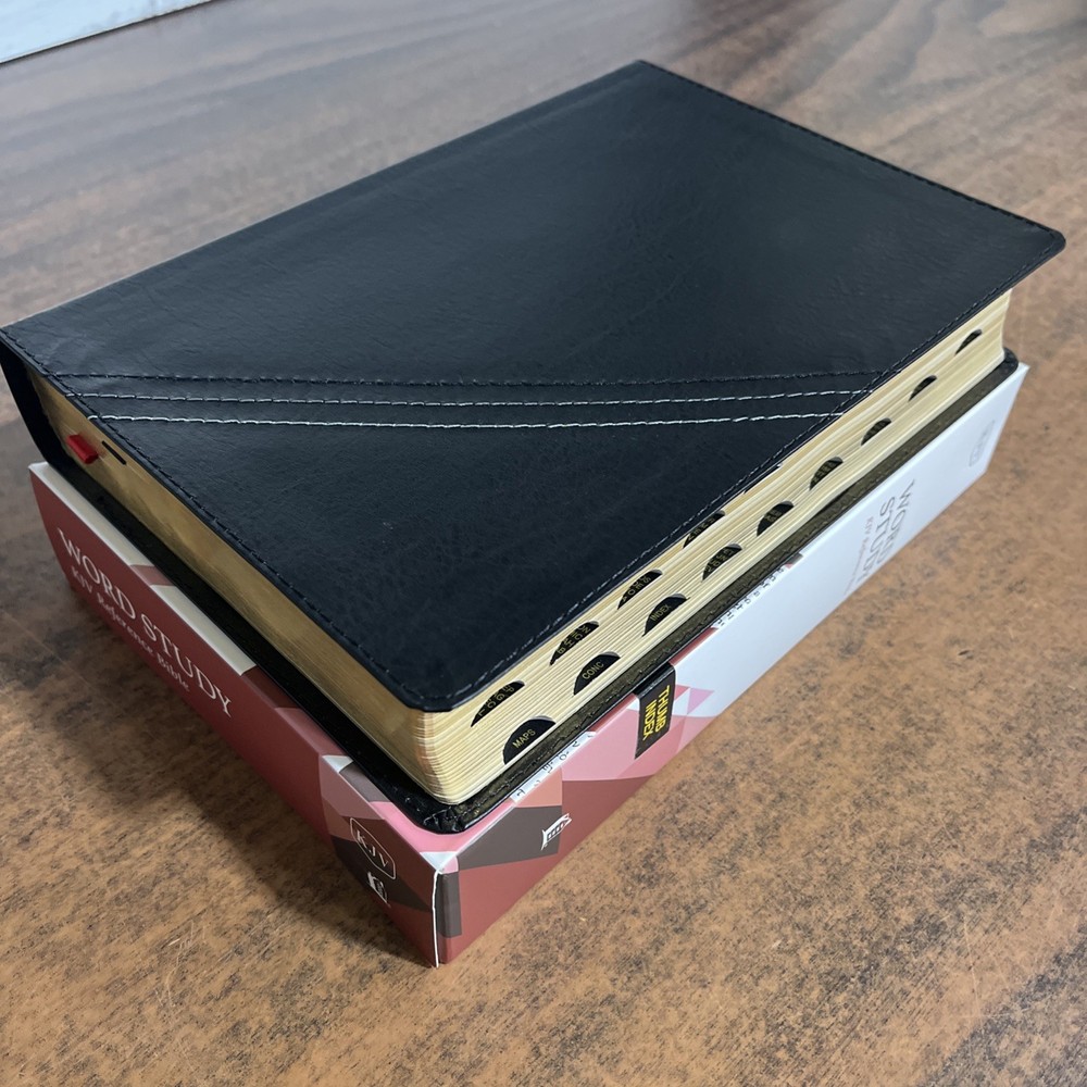 KJV Word Study Reference Bible Thumb Indexed – $104.99 Retail – Bonded Leather