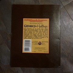 TSR AD&D 2nd EDITION COMPLETE BOOK OF GNOMES AND HALFLINGS 3rd PRINTING 1994