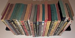 LOT OF 24 CLASSIC HARDBOILED MYSTERY DETECTIVE PAPERBACKS, GREAT MIX OF AUTHORS!