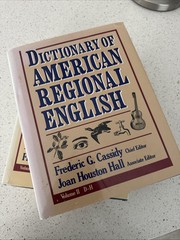 DICTIONARY OF AMERICAN REGIONAL ENGLISH~ Volume I & II D-H
