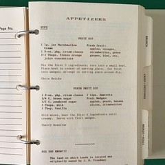 Sioux City Iowa St Michael Church & Leeds Community Vtg 1989 Cookbook 500 Pages!