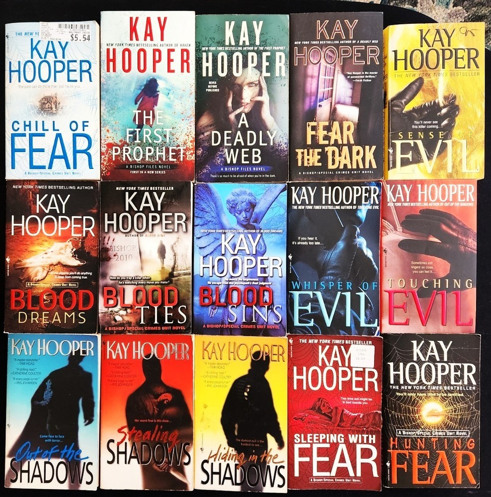 Kay Hooper~Lot 15 PB~Bishop Special Crimes Unit 1-12, 16~Bishop Files 1-2~LN/VG