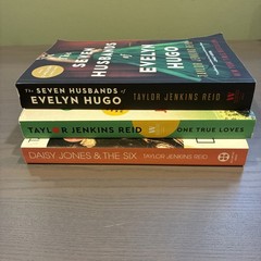 3 Taylor Jenkins Reid Paperback Lot : Evelyn Hugo, Daisy Jones, One True Loves