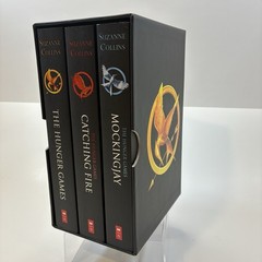 📚 The Hunger Games Trilogy Boxed Set | Suzanne Collins | 3 Books | Good