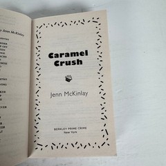 Jenn McKinlay Cupcake Bakery Mystery Series Books 1-4 Lot Cozy Fiction Paperback
