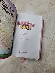 NKJV, Adventure Bible, Leathersoft, Pink, Full Color, Italian Duo-Tone
