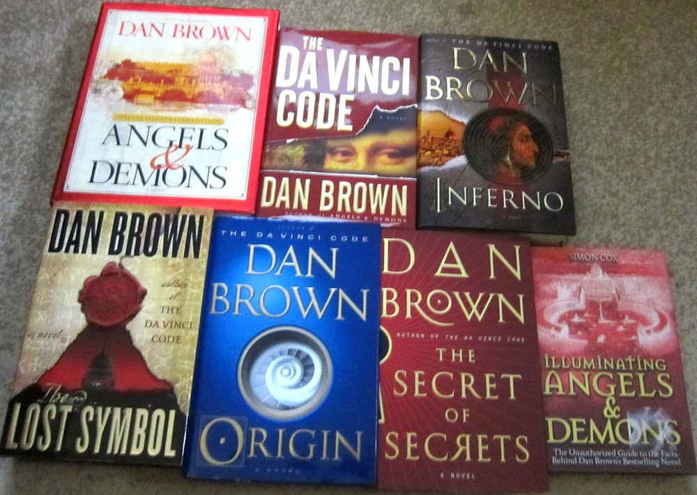 Dan Brown book lot- The entire Langdon Robert series- 6 novels plus Guidebook !