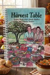 Amish Cookbook „Harvest Table” by Adrienne Lund Made in USA