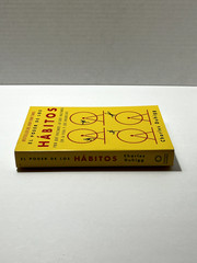 El Poder de Los Habitos / The Power of Habit Paperback by Charles Duhigg- Good