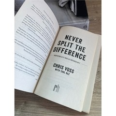 Never Split the Difference Chris Voss Paperback Negotiation Business Book