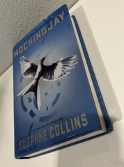 Mockingjay (The Hunger Games) – Hardcover By Suzanne Collins – GOOD