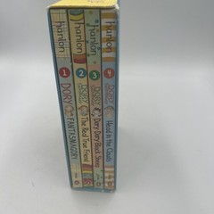 Dory Fantasmagory: Outside the Box by Abby Hanlon (2019, Box or Slipcased /…