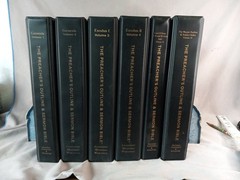 The Preacher’s Outline & Sermon Bible KJV 3-Ring Binder Pick One