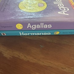 Raima Telgemeier Guts and Smile fantasmas paperback Book Set of 3 Spanish