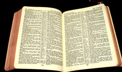 AKJV OXFORD Holy Bible: 4 5/8″ x 6 1/4″ India Paper: Oxford Binding: No Date