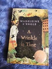 A Wrinkle in Time Quintet Ser.: A Wrinkle in Time by Madeleine L’Engle (2007,…
