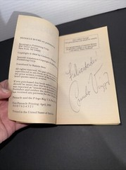 Lot Of 2 Bilingual Romantic Novels – One Is Signed – Vintage – Love Stories