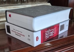 NKJV Journal Reference Bible, Gray Verse Art Cover, Red Letter (2018 NEW)