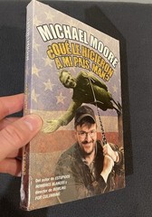 Michael Moore Que Le Hicieron A Mi Pais Man Spanish Political Satire