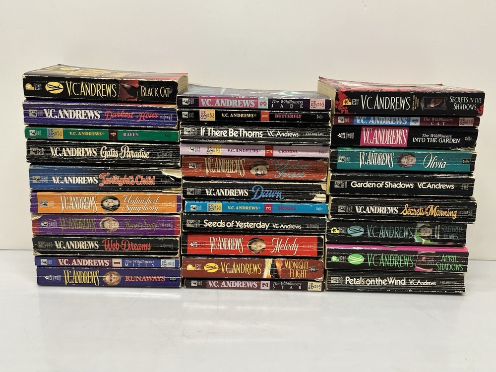 Mixed Lot 30 VC Andrews Paperback Books Gothic Suspense Thriller