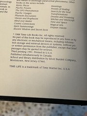 Mysteries of the Unknown : The UFO Phenomenon + Mysterious Creatures Time Books