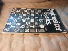 1986 Synthesizer Basics By Dean Friedman – Yamaha DX7, Sampling Devices, MIDI