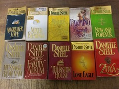 Lot of 10 Danielle Steel Romance Set Popular Series PAPERBACK UNSORTED Books MIX