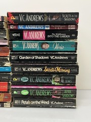 Mixed Lot 30 VC Andrews Paperback Books Gothic Suspense Thriller