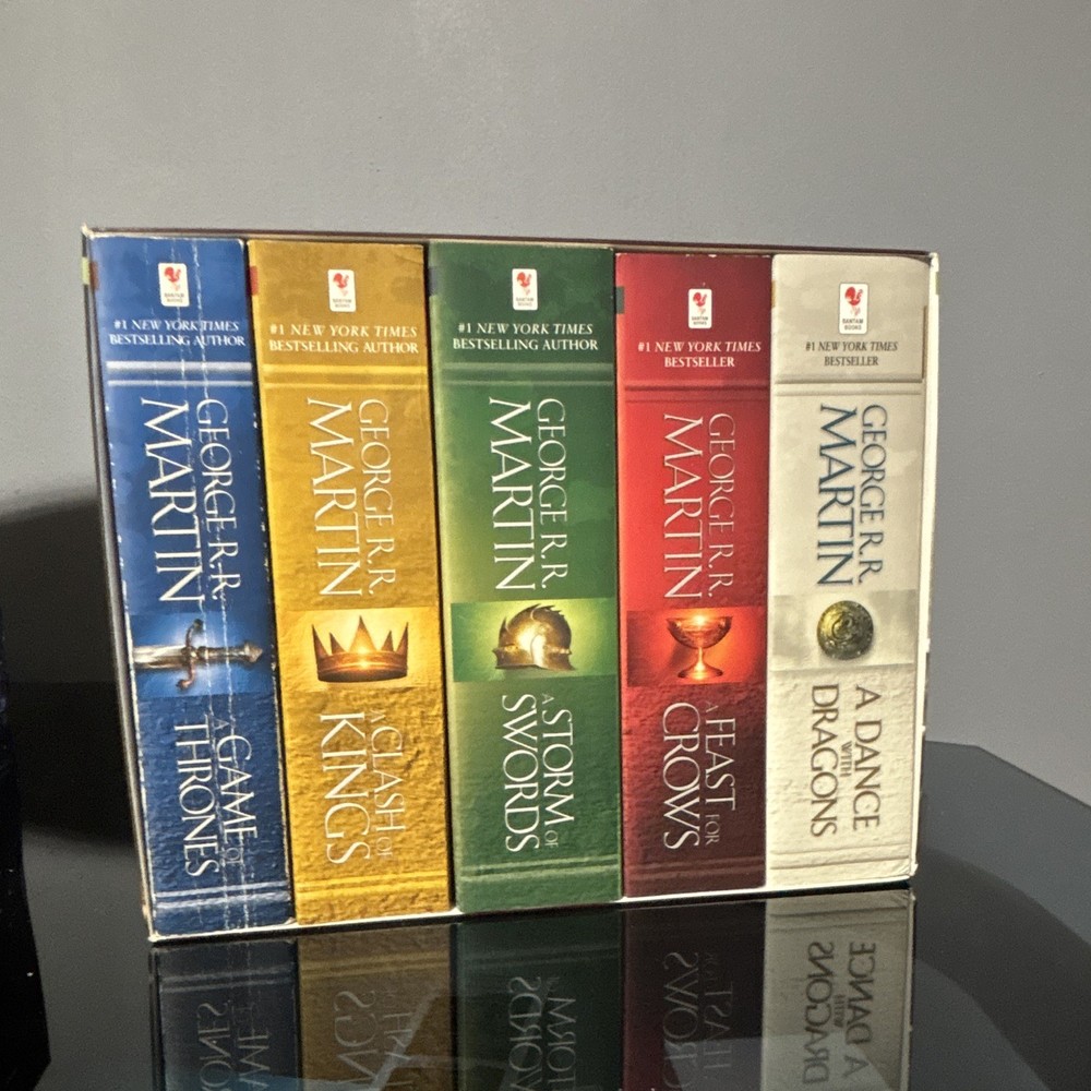 George R.R. Martin A Song of Ice and Fire Paperback Box Set Film/TV Adaptation