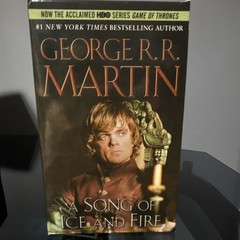 George R.R. Martin A Song of Ice and Fire Paperback Box Set Film/TV Adaptation