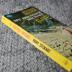 Nine Coaches Waiting Mary Stewart 1969 Reprint Suspense Gothic Romance Fawcett