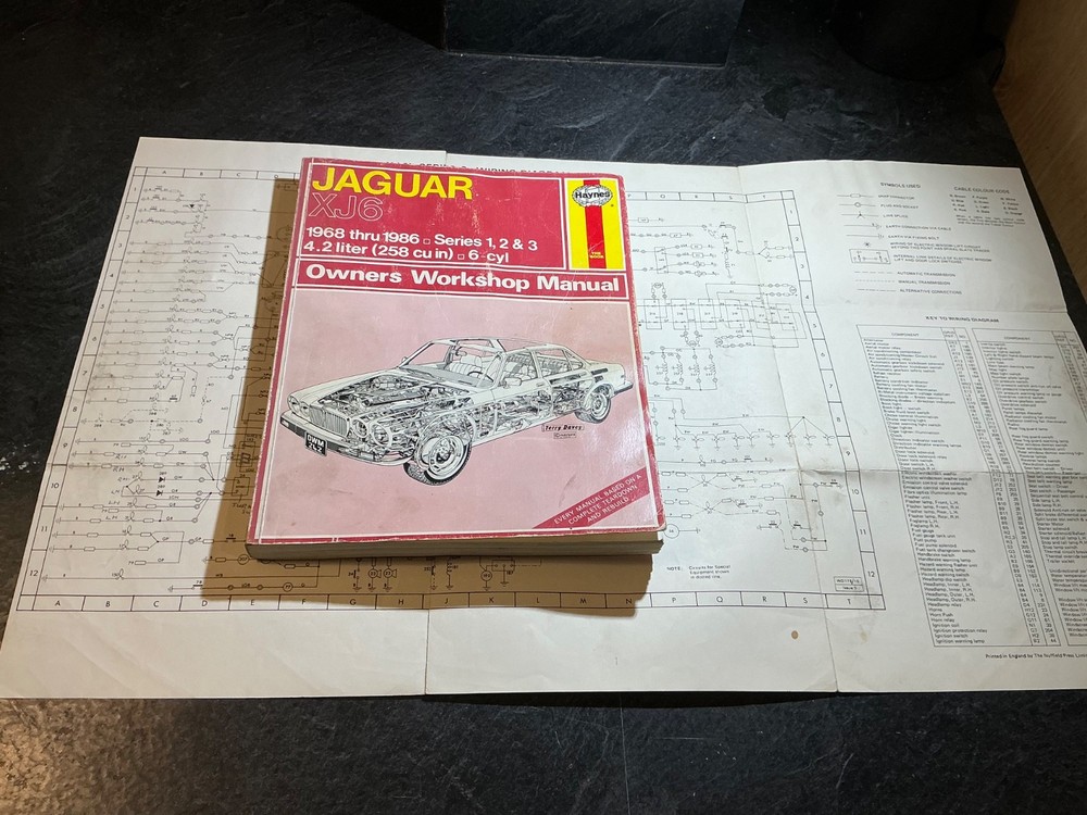 1968-1986 Jaguar XJ6 Haynes Repair Shop Manual XJ6 4.2L Vanden Plas Coupe