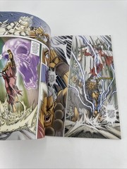 SNK Vs. Capcom SVC Chaos Vol. 8 By Chi Wan Shum, 2003, Comics Trade Paperback
