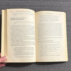 What a Husband Needs from His Wife Paperback Book by Melanie Chitwood 2006