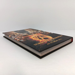 THE WORLD OF THE HUNGER GAMES – Scholastic, Hardcover 2012 – GOOD, FREE SHIPPING