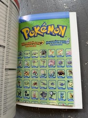 Pokemon Heartgold Soulsilver Vol 2 Kanto Strategy Guide Book Pokedex WITH POSTER