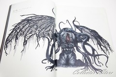 Bloodborne Official Artworks (Bilingual) (FedEx/DHL)